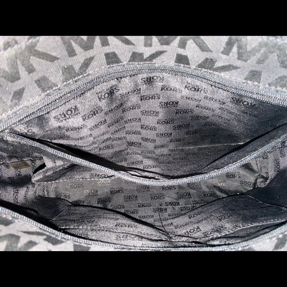 Michael Kors Jet Set Travel Chain - Picture 4 of 5